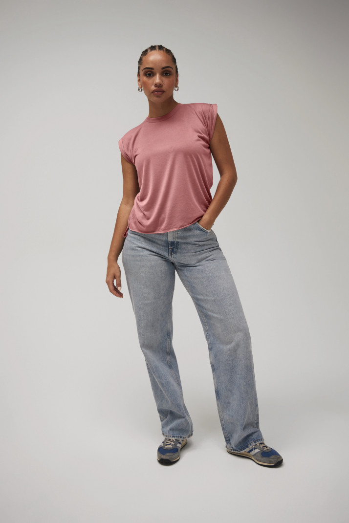BE8804 - T-shirt donna Flowy con maniche arrotolate